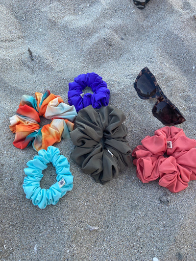 SOFIA MINI SWIM SCRUNCHIE