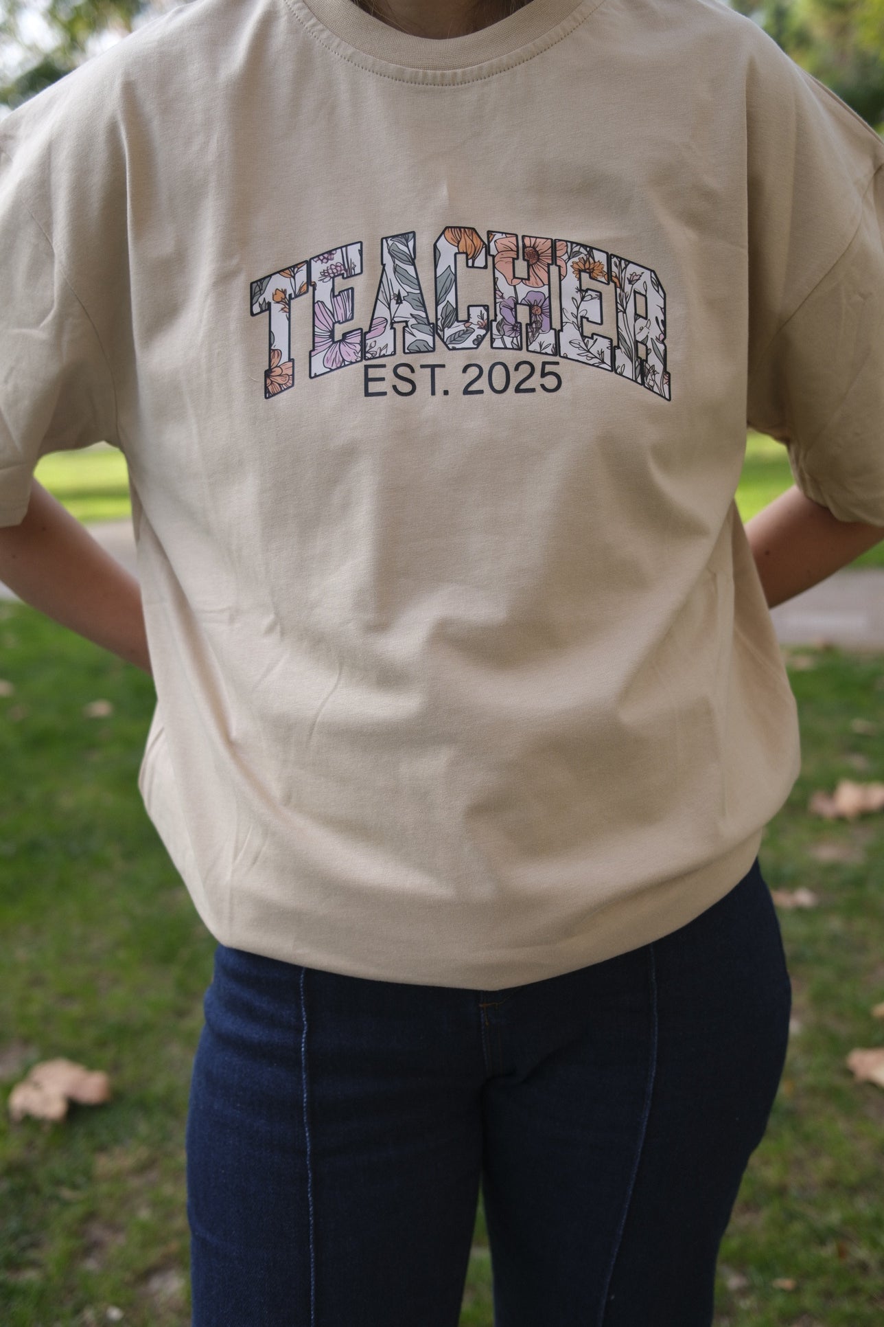 FLORAL TEACHER KİŞİSELLEŞTİRİLEBİLİR T-SHIRT