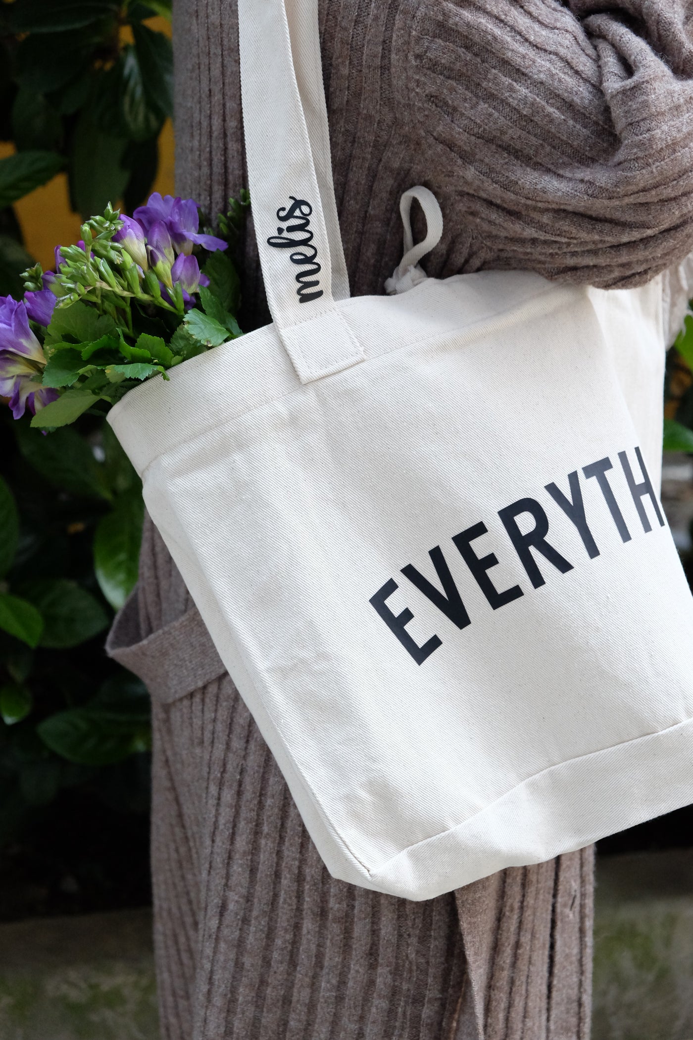 KİŞİSELLEŞTİRİLEBİLİR EVERYTHING TOTE KANVAS ÇANTA