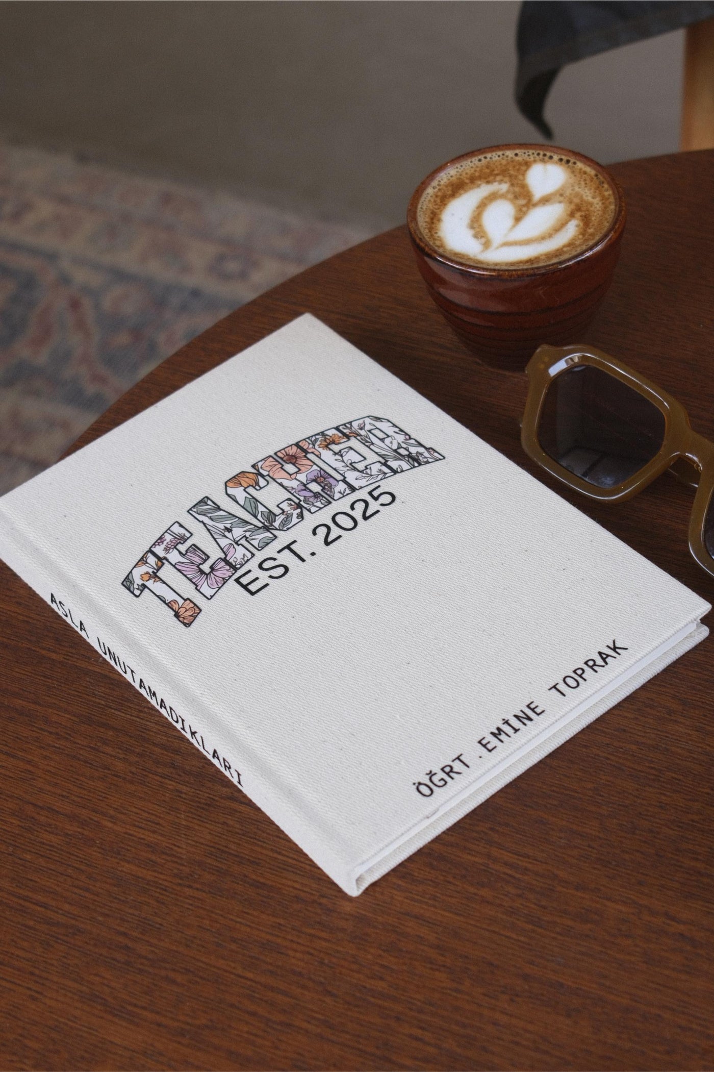 Öğretmenin Mektupları - Floral Teacher Kişiselleştirilebilir Kanvas Defter | 14x20 cm