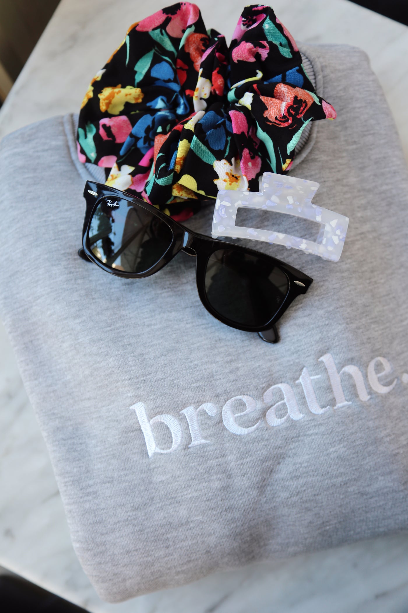 BREATHE(3 THINGS MATTER) SWEATSHIRT - Bold&Goodly