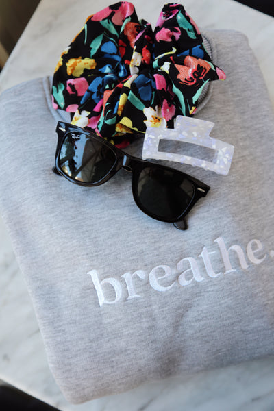 BREATHE(3 THINGS MATTER) SWEATSHIRT - Bold&Goodly